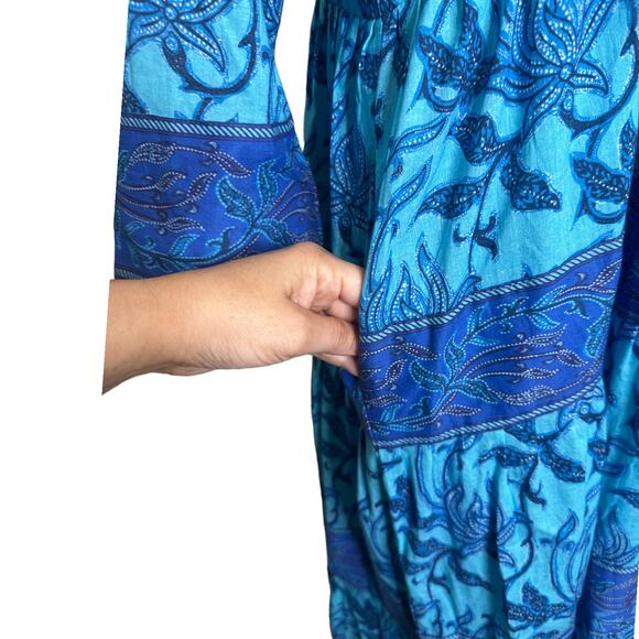 Bella Tu Blue Batik Floral Tier 3/4 Sleeves Boho Midi Dress size Small - Picture 10 of 16
